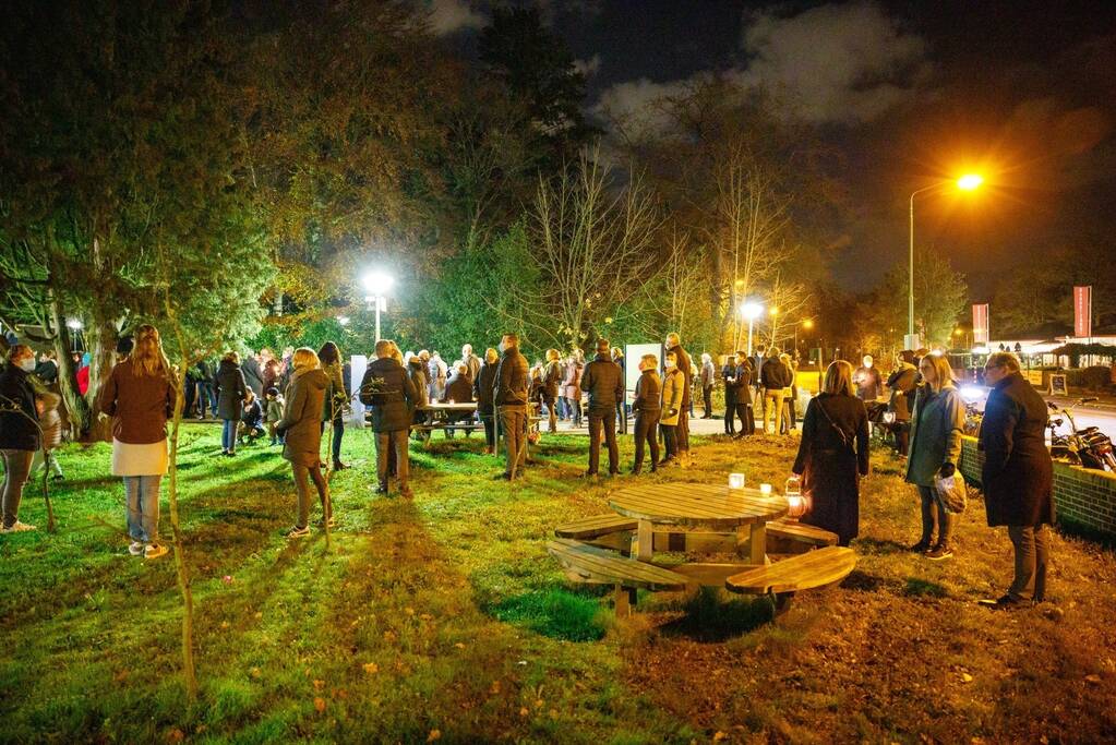 Protest tegen overplaatsing Irakees gezin uit azc