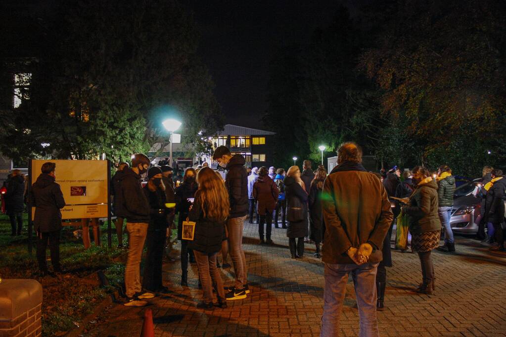 Protest tegen overplaatsing Irakees gezin uit azc