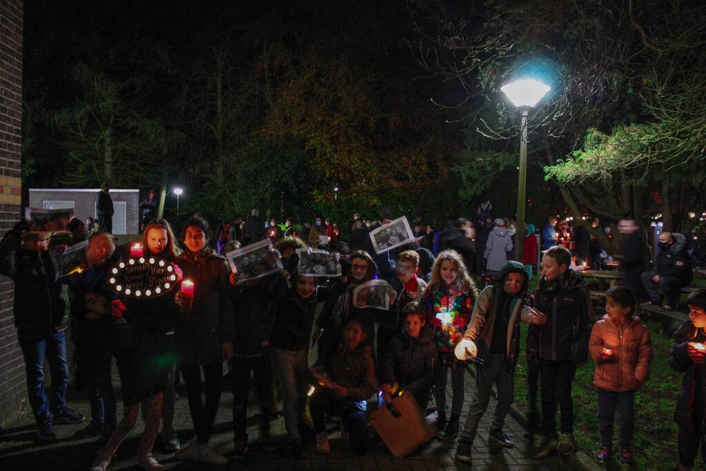 Protest tegen overplaatsing Irakees gezin uit azc