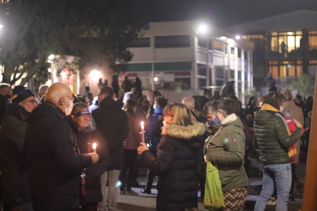 Protest tegen overplaatsing Irakees gezin uit azc