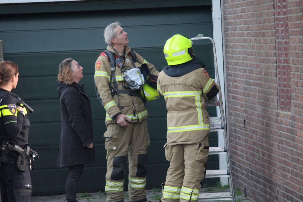 Schoorsteenbrand snel onder controle