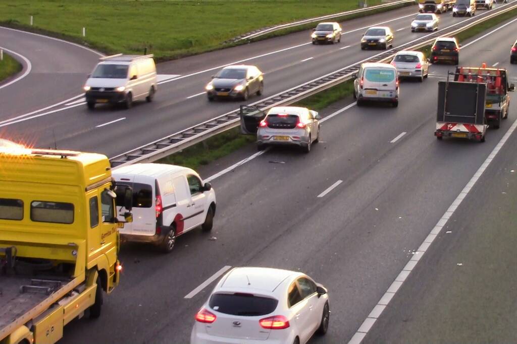 Ongeval zorgt voor file op snelweg