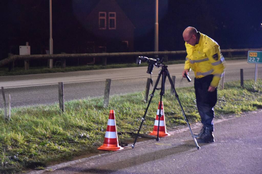 Auto vlucht na ernstige aanrijding met scooter