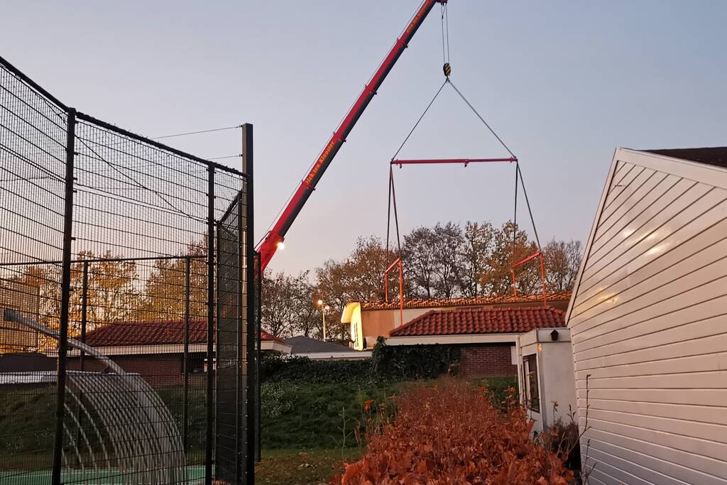 Grote politie-inzet bij ontruiming op woonwagenkamp