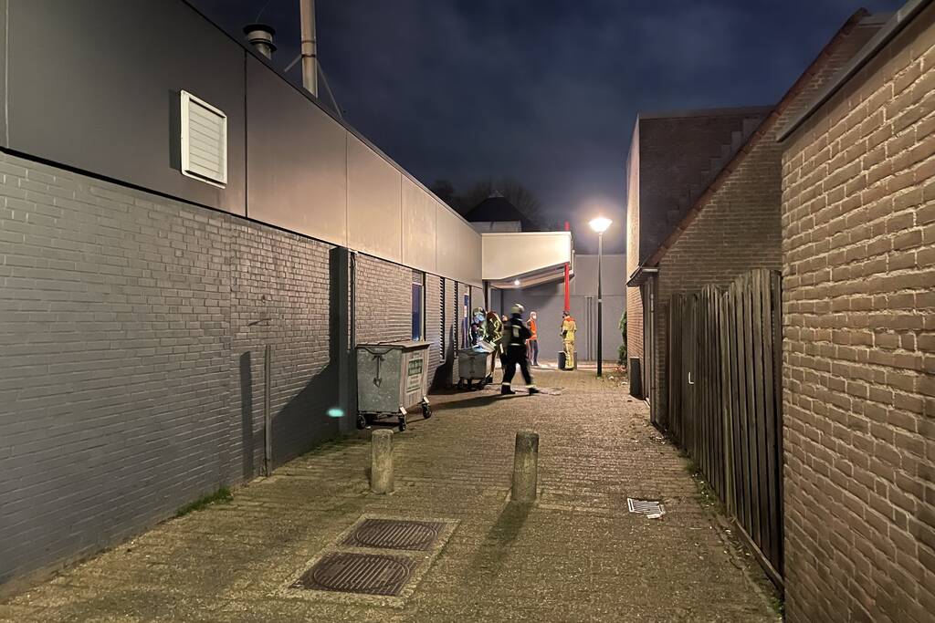 Brandende container snel geblust