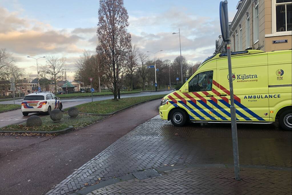 Scooterrijdster gaat hard onderuit