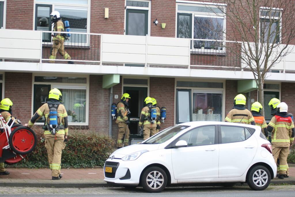 Woningen uit voorzorg ontruimd na gaslucht