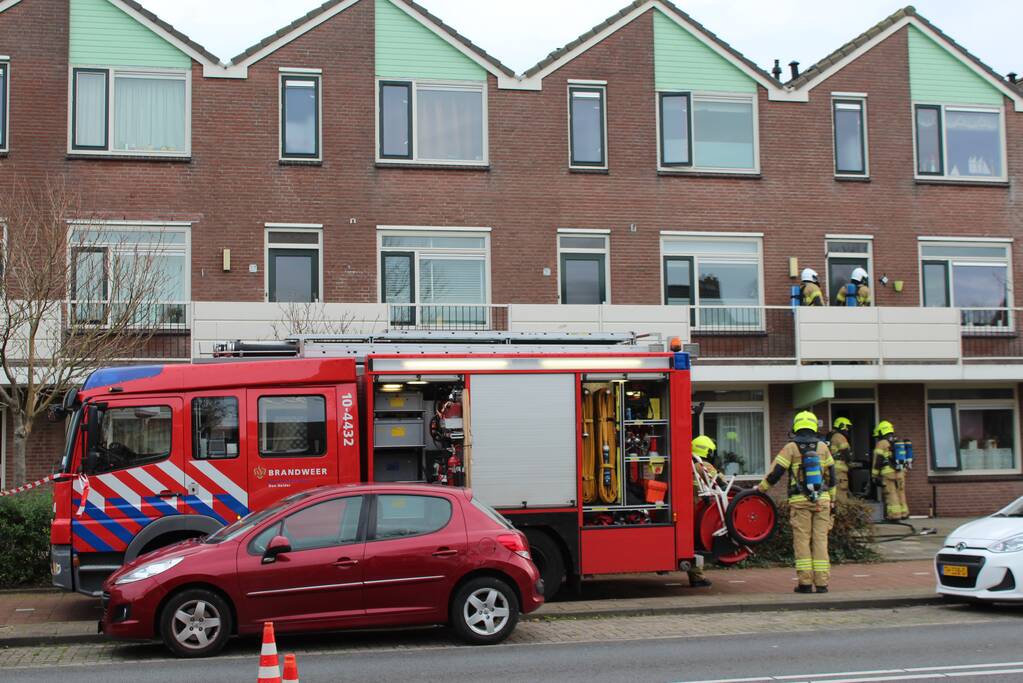Woningen uit voorzorg ontruimd na gaslucht