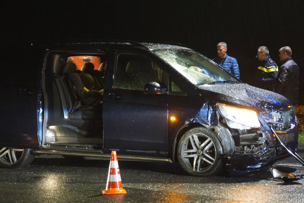 Flinke schade bij ongeval op kruising