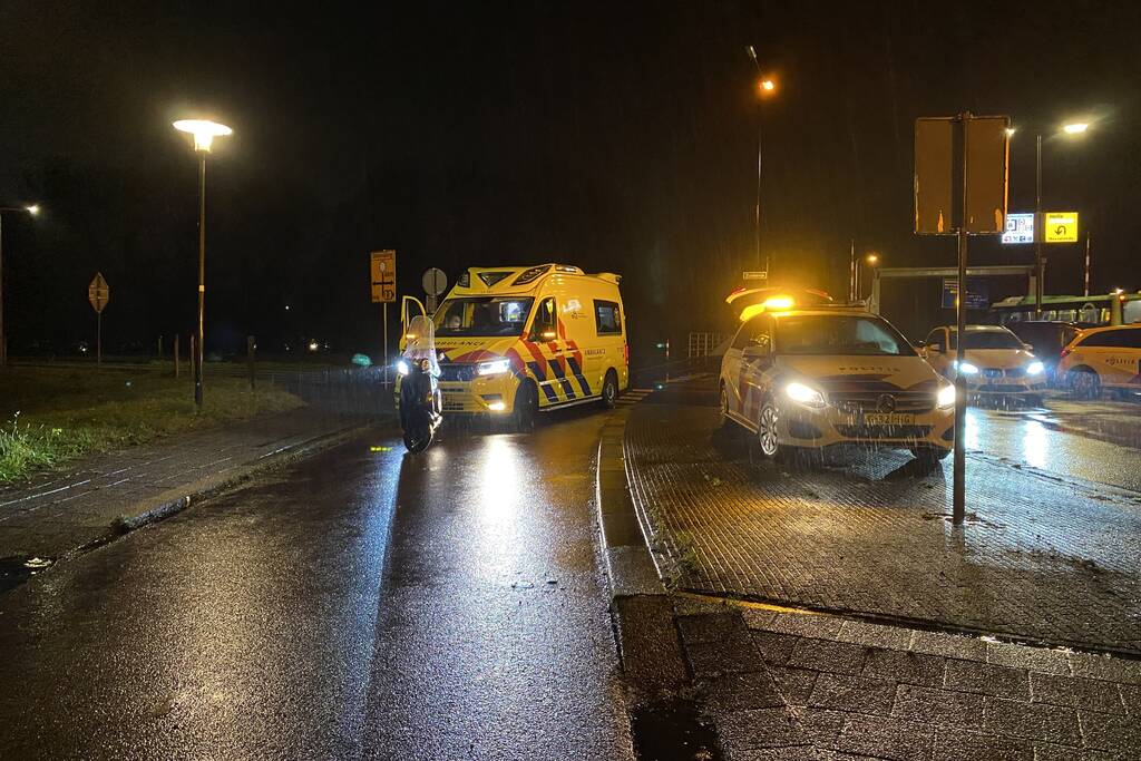 Personenauto in aanrijding met scooter