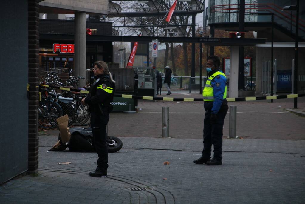 Politie aanwezig door overval op T-Mobile