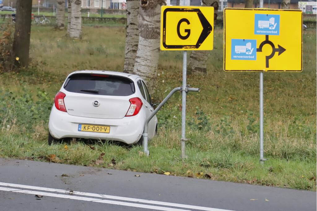 Traumahelikopter landt voor zwaargewond persoon