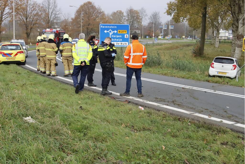 Traumahelikopter landt voor zwaargewond persoon