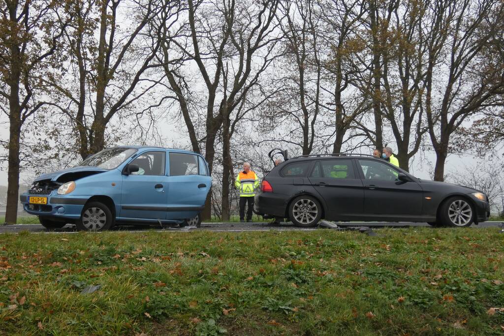 Meerdere voertuigen betrokken bij verkeersongeval