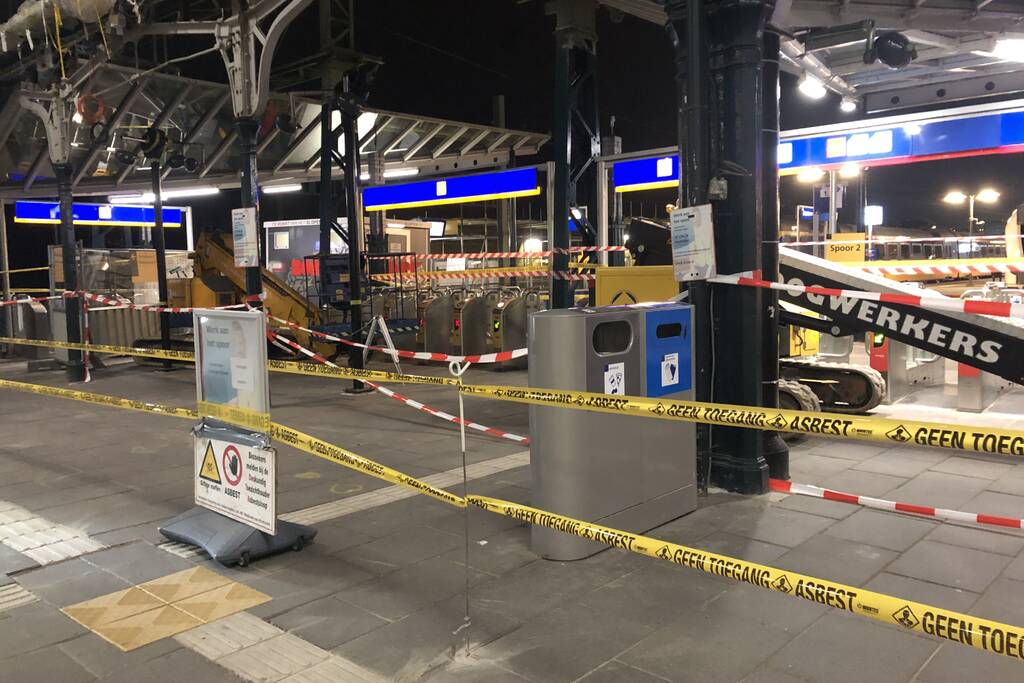 Treinstation Leeuwarden afgesloten door verwijderen asbest