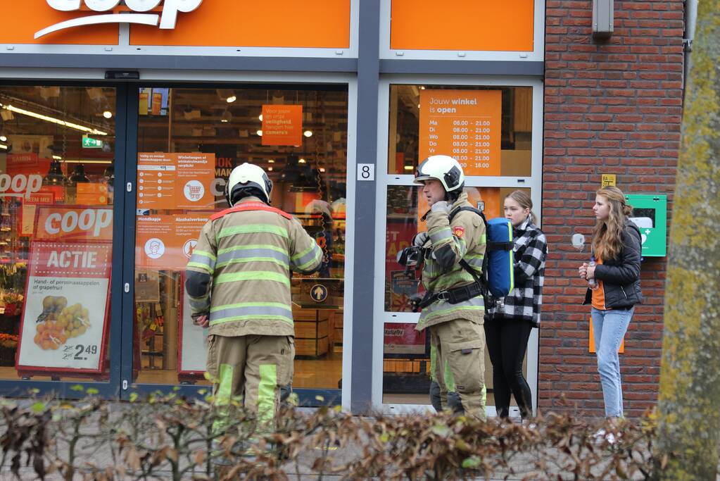 Supermarkt Coop ontruimd wegens vreemde lucht