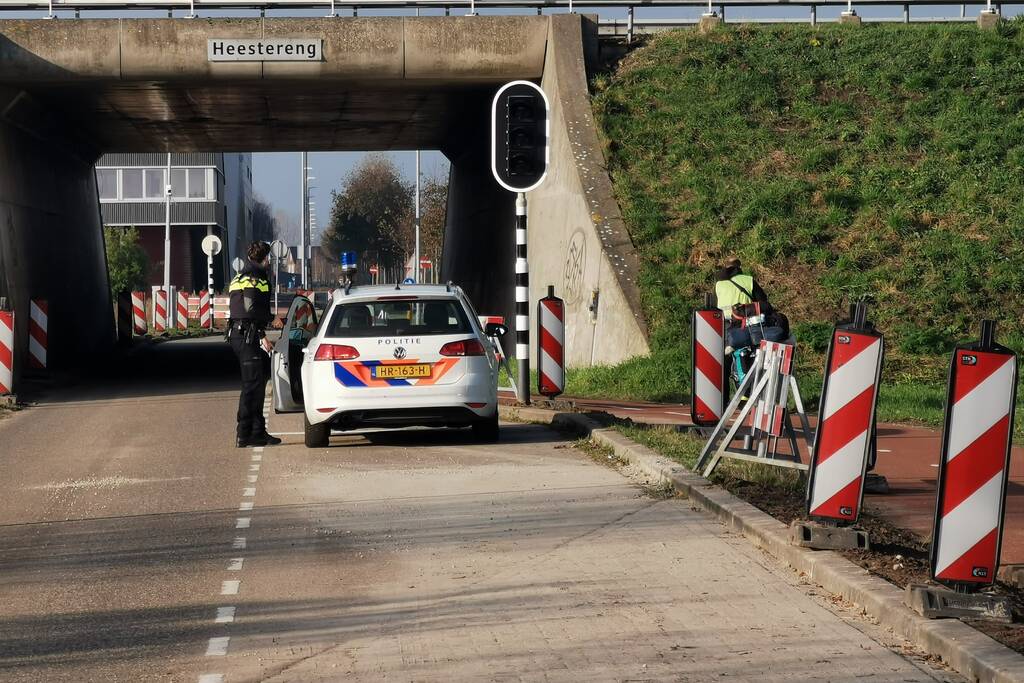 Fietser van knooppunt Maanderbroek gehaald