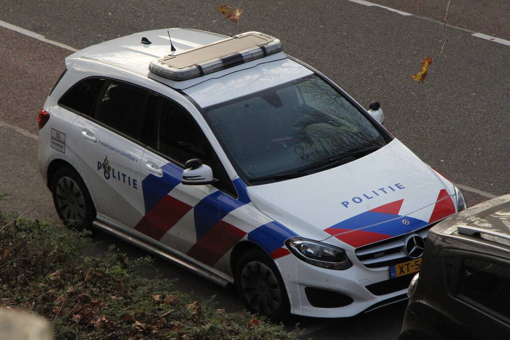 Aanhouding met getrokken wapen na vechtpartij