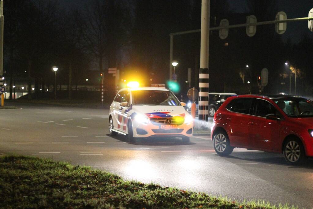 Fietser aangereden door bezorgauto