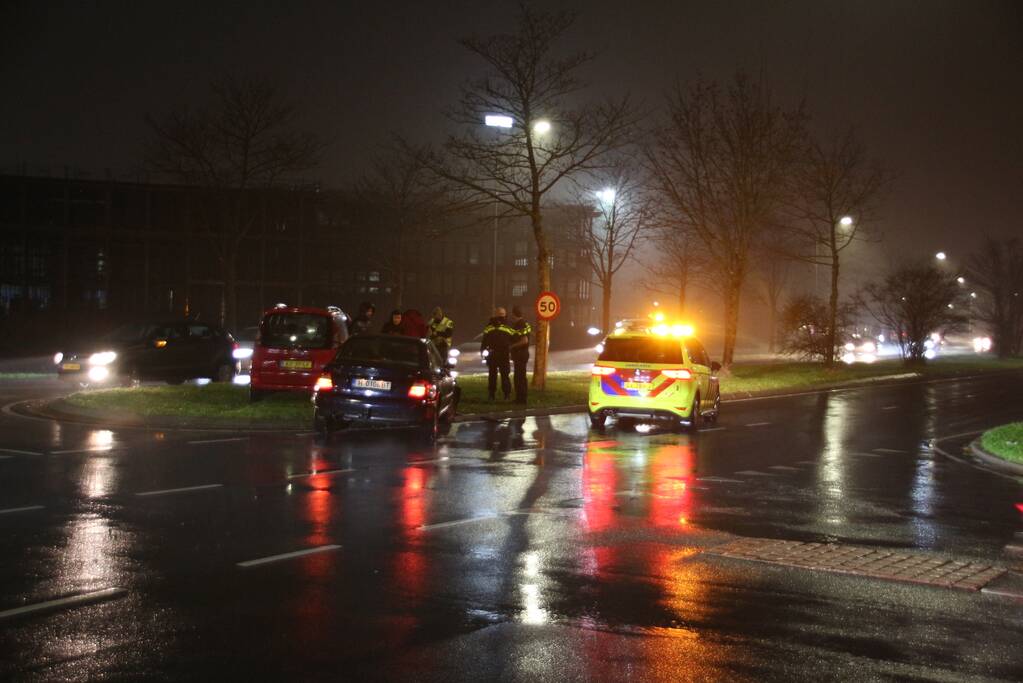 Schade na aanrijding tussen twee auto's