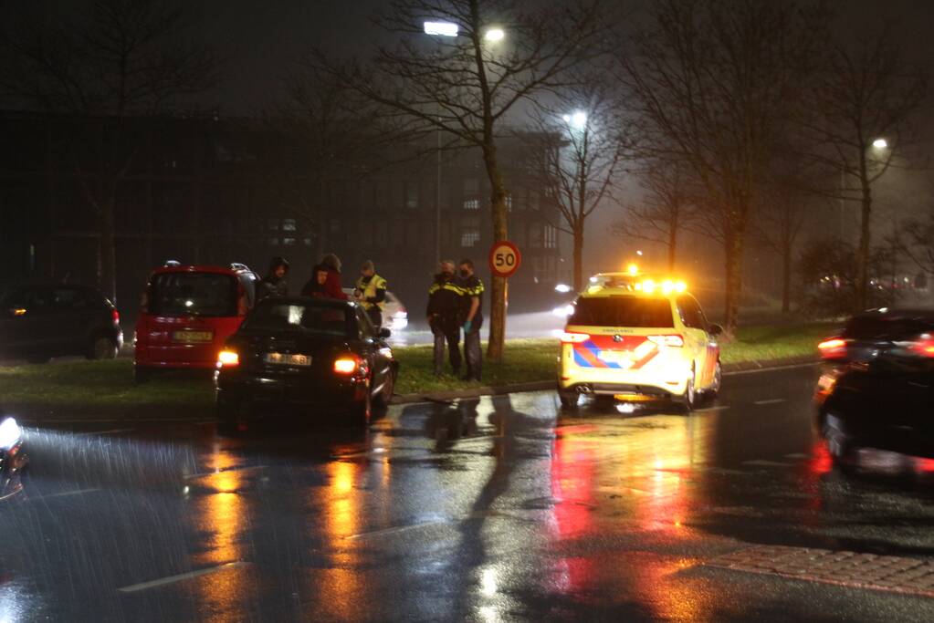 Schade na aanrijding tussen twee auto's