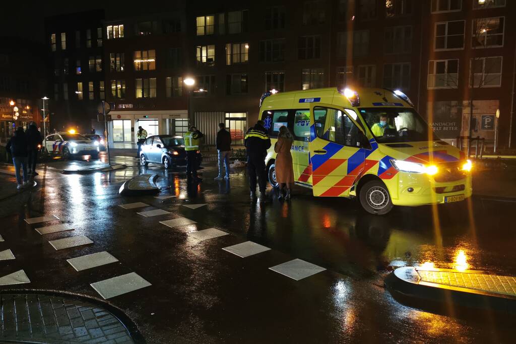 Fietser gewond na botsing met auto