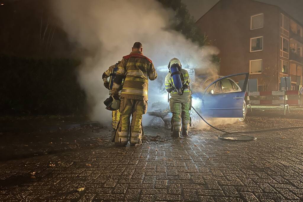 Wederom brand in geparkeerde auto