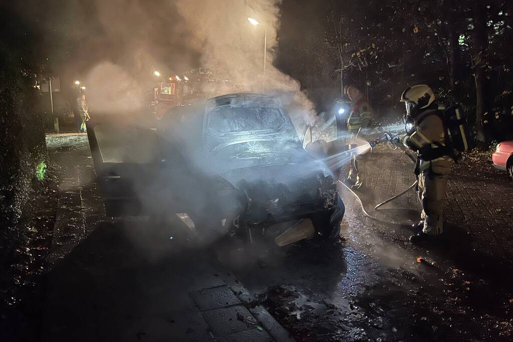 Wederom brand in geparkeerde auto