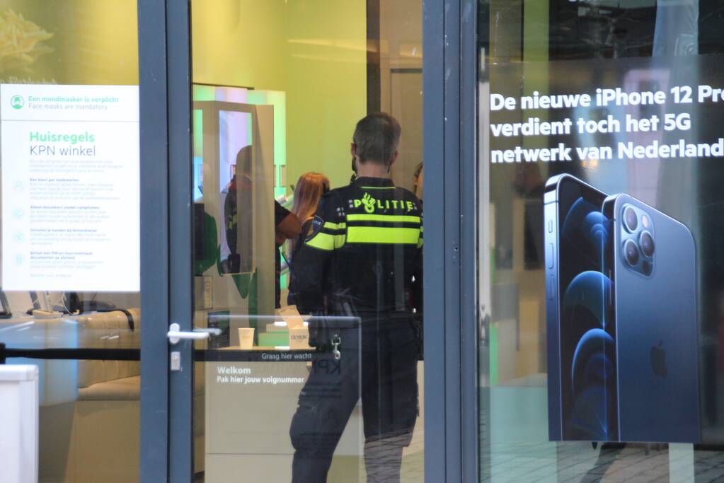 Overval op KPN-winkel Neringpassage