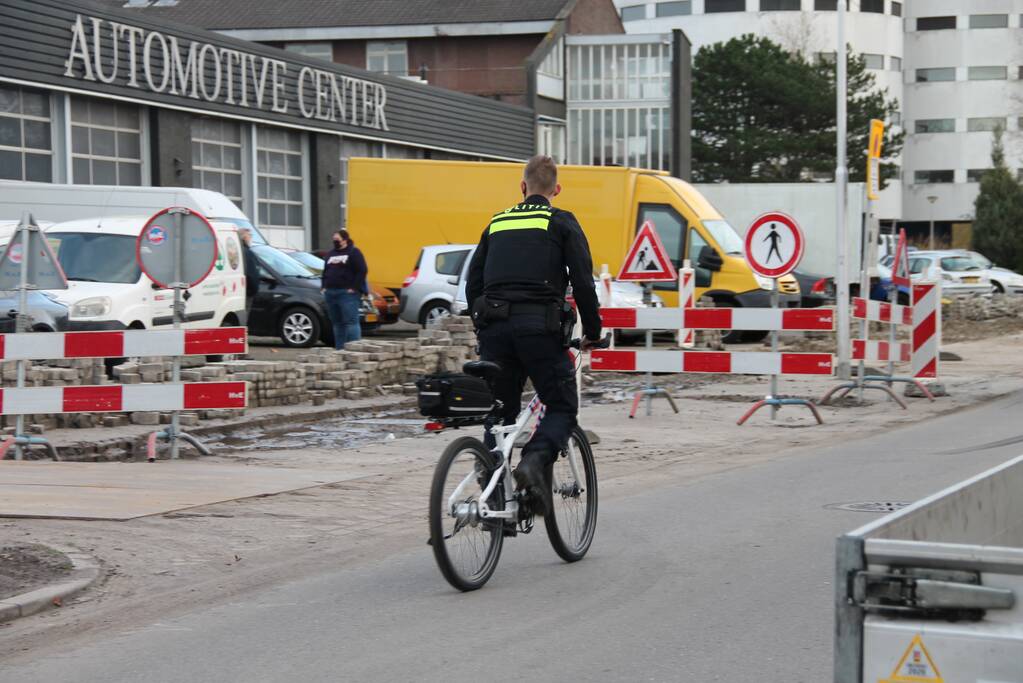 UWV, politie en handhavers doen onderzoek bij autobedrijf