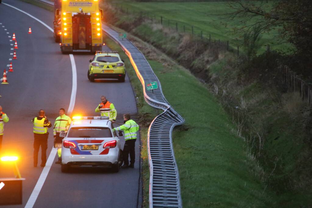 Ongeval tussen busje en vrachtwagen