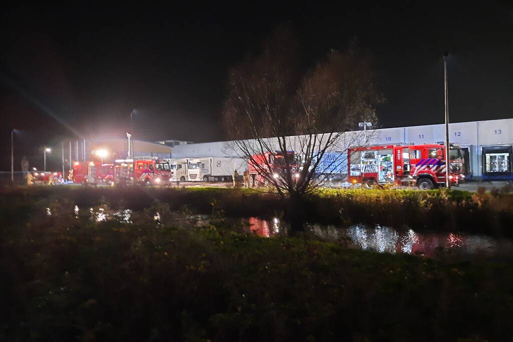 Vrachtwagen verwoest door brand