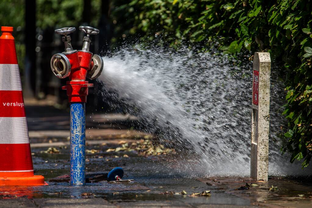Scholen gesloten wegens waterlekkage