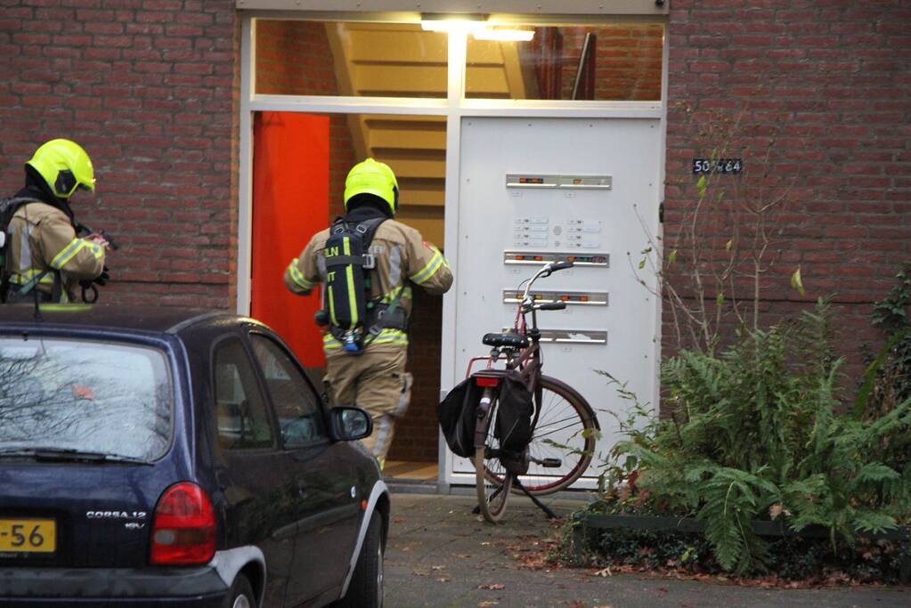 Onderzoek naar vreemde lucht in flatgebouw