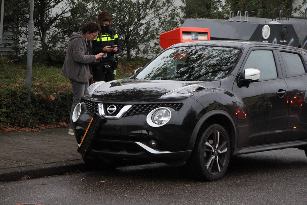 Fietser aangereden op rotonde Maaspoort