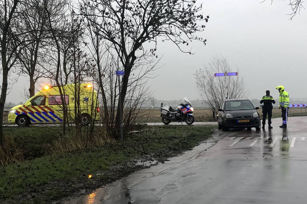 Fietser gewond bij aanrijding met auto