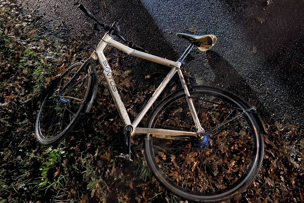 Twee gewonden bij zware aanrijding tussen scooter en fiets