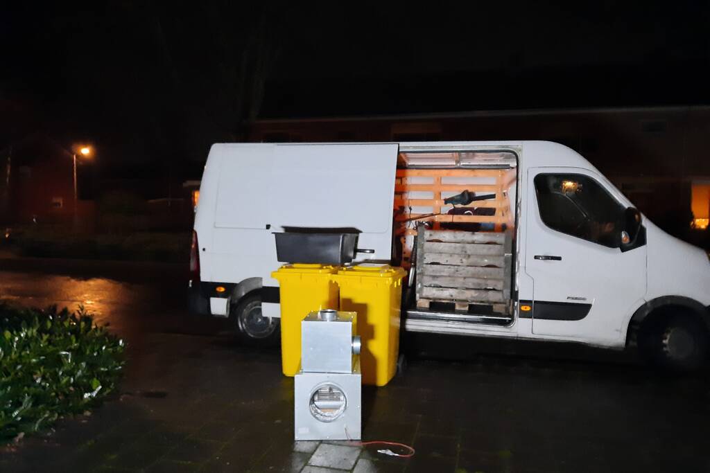 Hennepkwekerij aangetroffen in woning