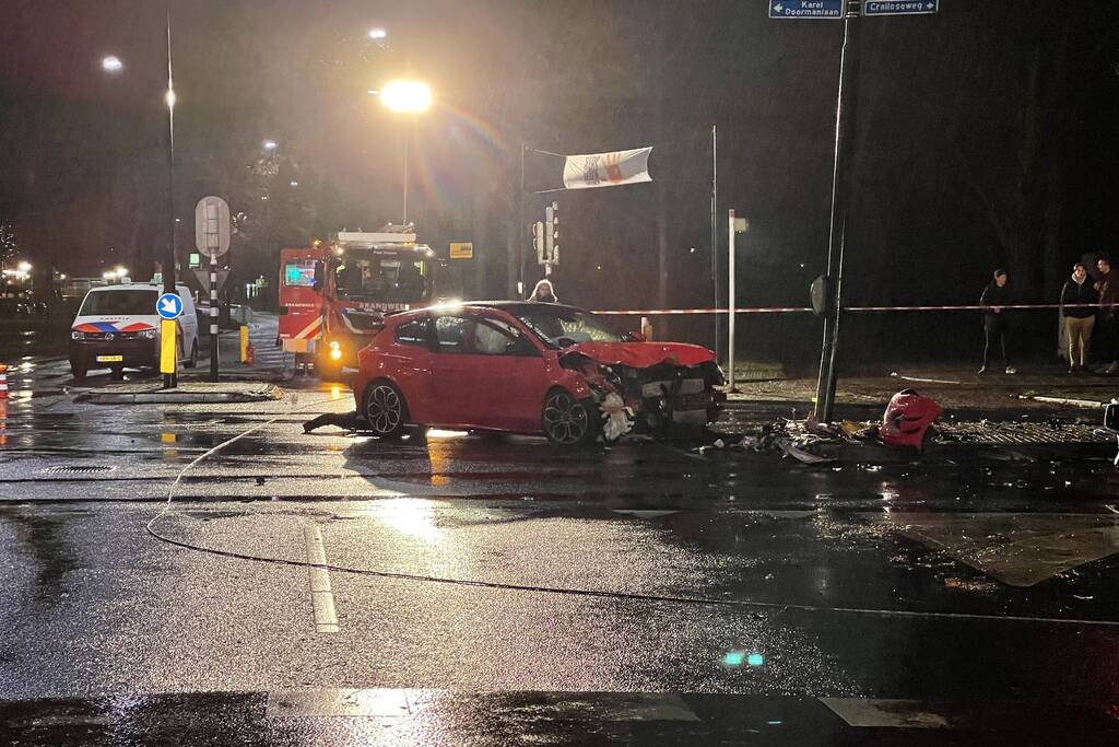 Fikse schade bij botsing tussen twee wagens