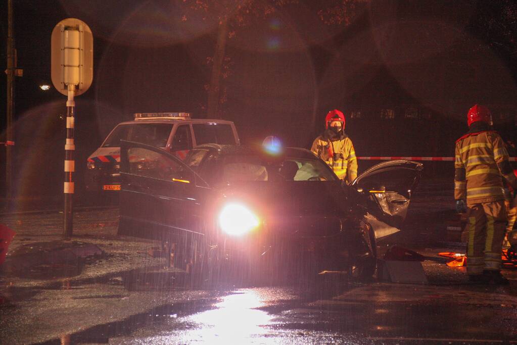 Fikse schade bij botsing tussen twee wagens