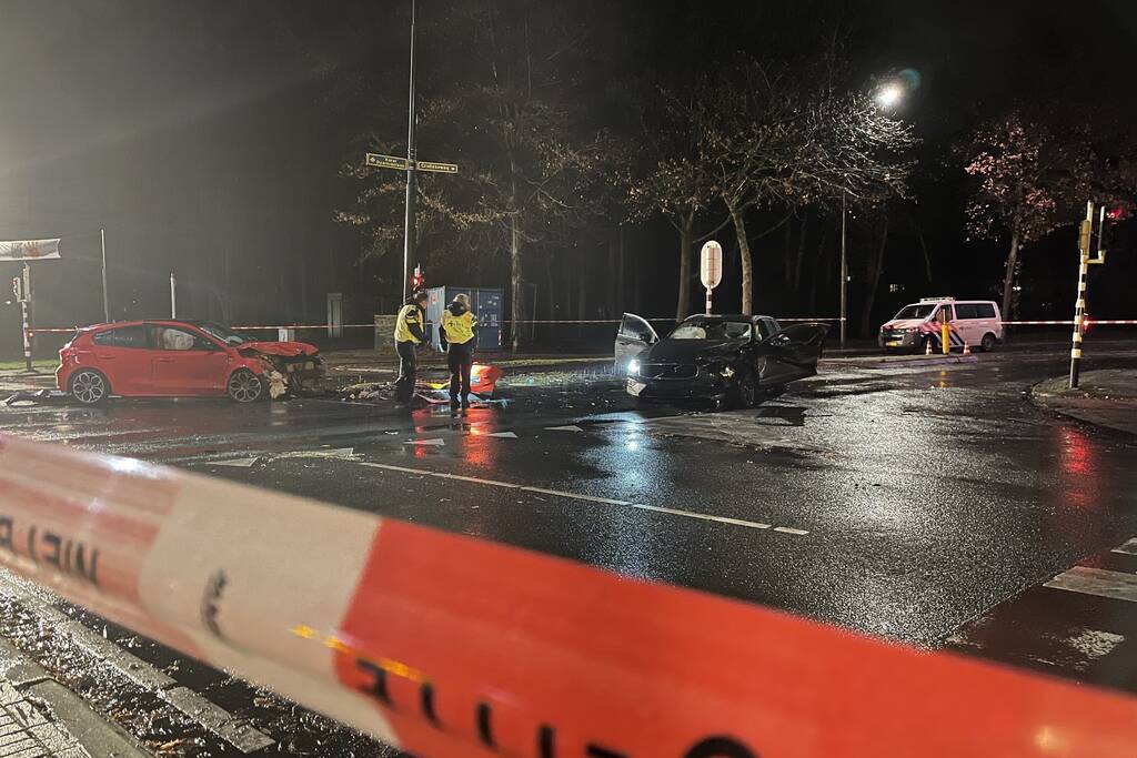 Fikse schade bij botsing tussen twee wagens