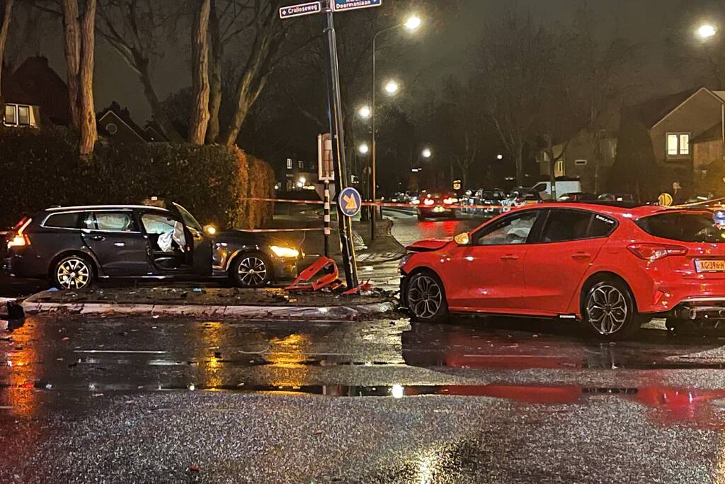 Fikse schade bij botsing tussen twee wagens