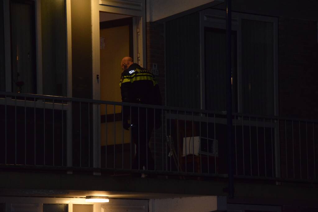 Persoon aangehouden na incident in woning