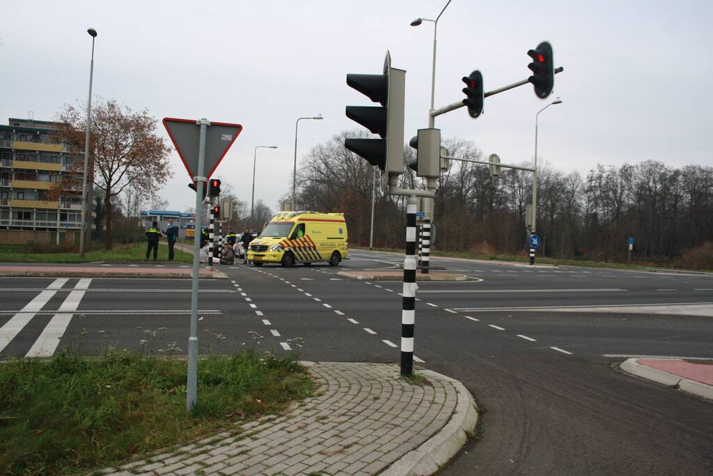 Lijnbus betrokken bij aanrijding