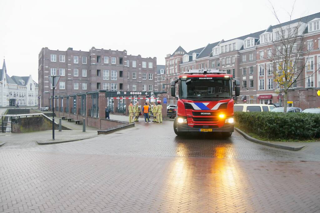 Rokende auto laat brandalarm afgaan in parkeergarage