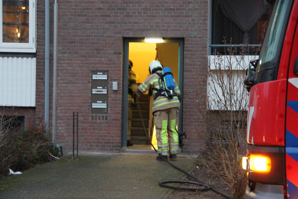 Vlam in de pan zorgt voor fikse rookontwikkeling