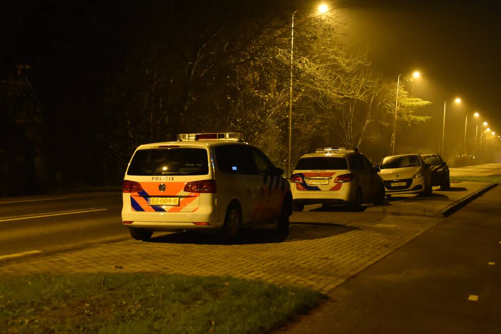 Aanhouding bij te koop staande woonboerderij