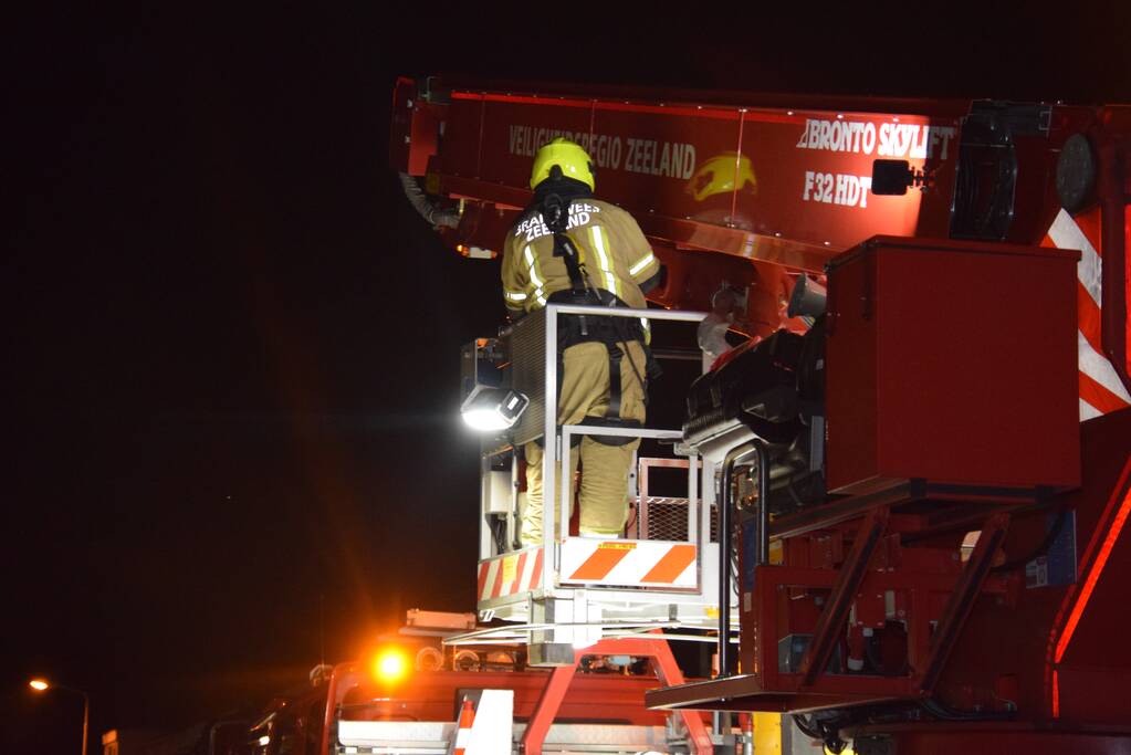 Schoorsteen geveegd na brand