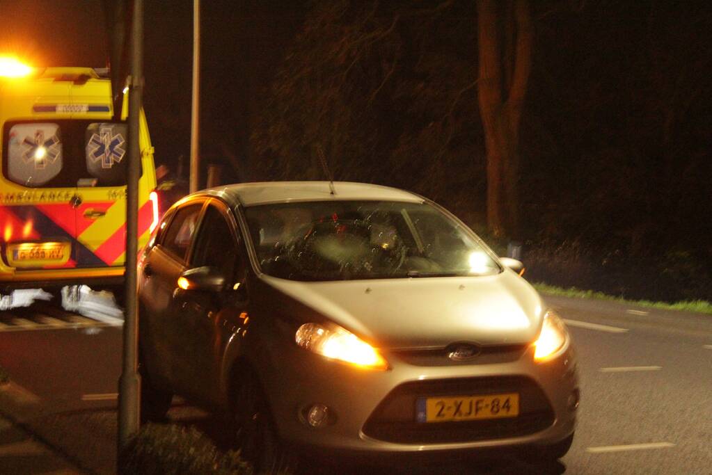 Fietser aangereden door auto