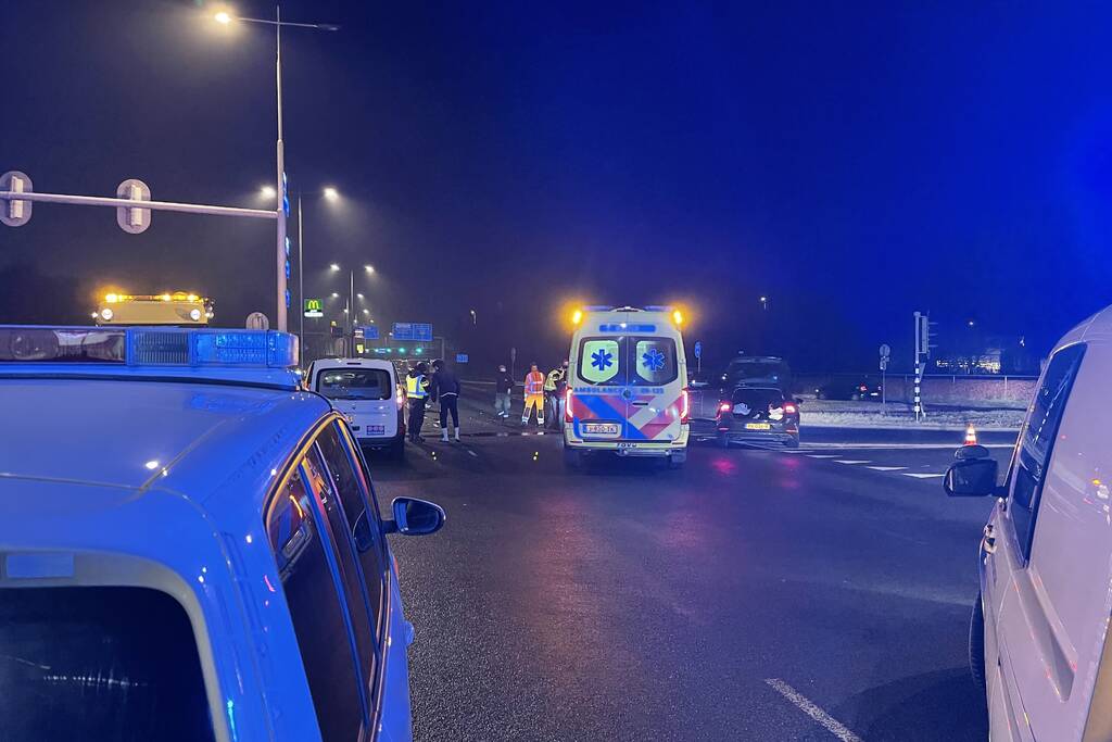 Ravage bij ongeval tussen meerdere voertuigen